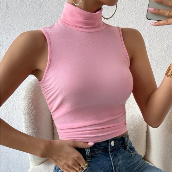 Pink turtle neck tank top - Picture 2 of 2